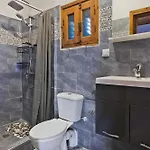 Kouri Traditional House *