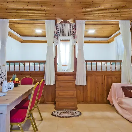 Kouri Traditional House * カルパトス