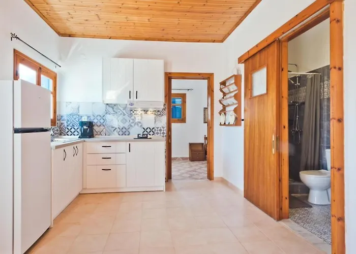 Kouri Traditional House بيت للعطل كارباثوس