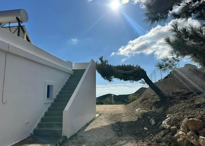 Kouri Traditional House *