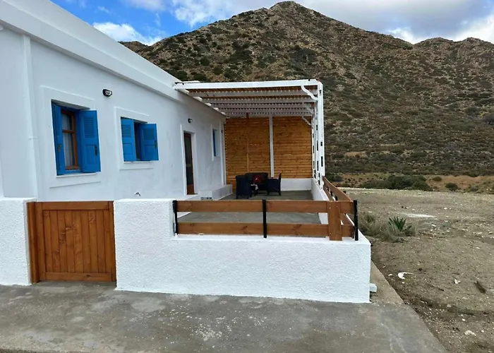 Kouri Traditional House 펜션 *